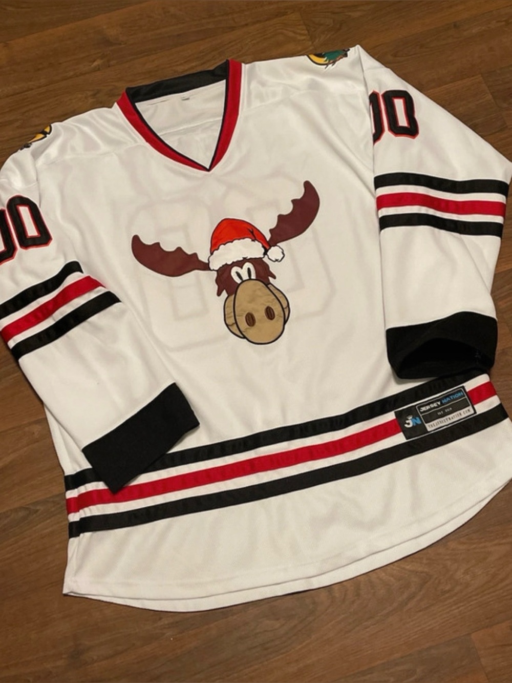 Christmas Style 'Griswold' Hockey Jersey by Jersey Nation. Size XXL